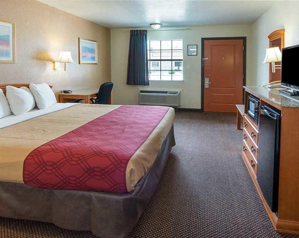 Red Roof Inn Накодочес Екстериор снимка